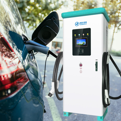 Kommerzielles öffentliches 180-kW-EV-Ladegerät, das mit Doppelkanonen schnell aufgeladen wird