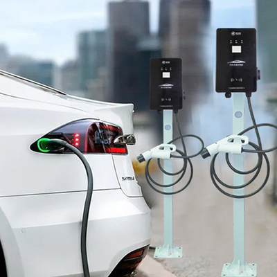 Wandmontiertes AC EV-Ladegerät 32A Typ 2 Tragbares Evse mit LCD-Display